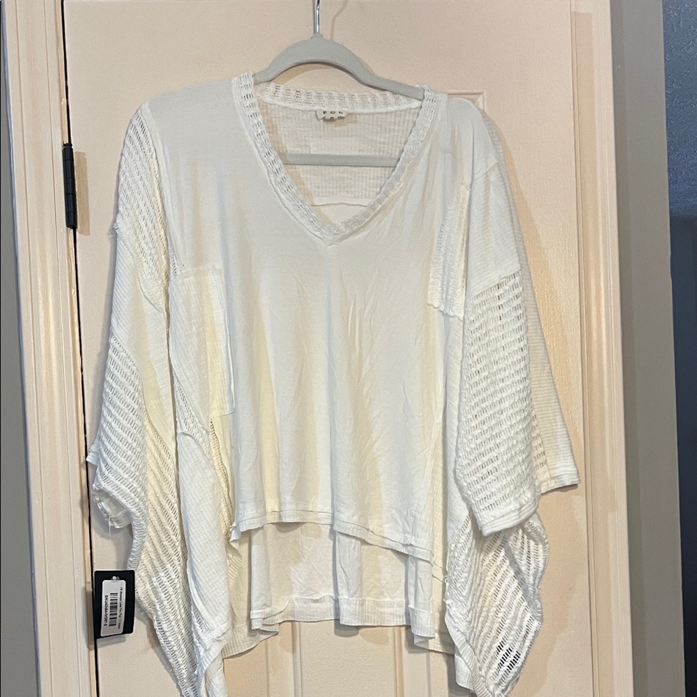 POL Ivory V-Neck Top - Sz S NWT